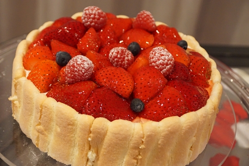 ヒルトン お台場 デザート ビュッフェ ブッフェ スイーツ いちご ホテル ホテルバイキング 食べ放題