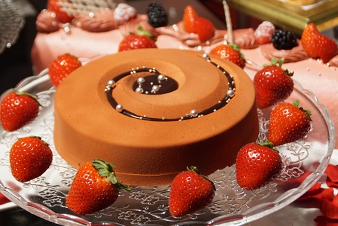 ヒルトン お台場 デザート ビュッフェ ブッフェ スイーツ いちご ホテル ホテルバイキング 食べ放題