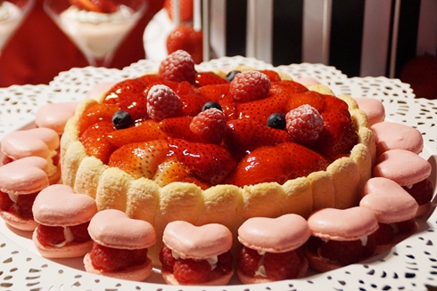 ヒルトン お台場 デザート ビュッフェ ブッフェ スイーツ いちご ホテル ホテルバイキング 食べ放題