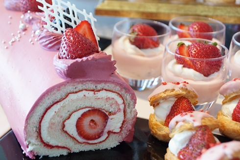 ヒルトン お台場 デザート ビュッフェ ブッフェ スイーツ いちご ホテル ホテルバイキング 食べ放題