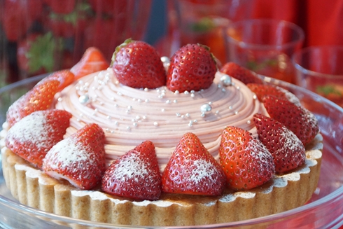 ヒルトン お台場 デザート ビュッフェ ブッフェ スイーツ いちご ホテル ホテルバイキング 食べ放題