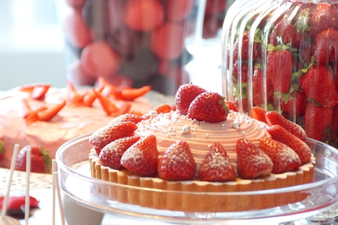 ヒルトン お台場 デザート ビュッフェ ブッフェ スイーツ いちご ホテル ホテルバイキング 食べ放題