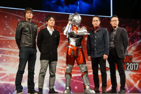 原作の清水栄一さん、下口智裕さんも加わって作品をPR