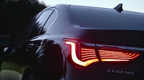 5代目「レジェンド」（リア）