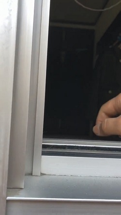 トントン ノック おはよう 柴犬 ハナちゃん