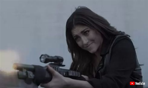 開始10分でホワイトハウスが倒壊するサメ映画　「シャークネード」シリーズ一挙レビュー