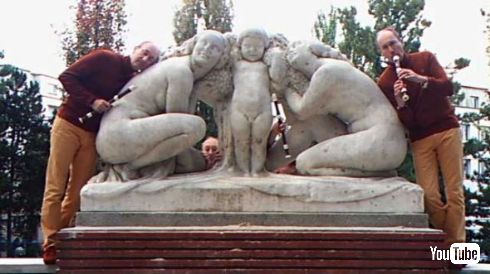 シュール ミュージックビデオ ロシア Vladimir Cauchemar Aulos