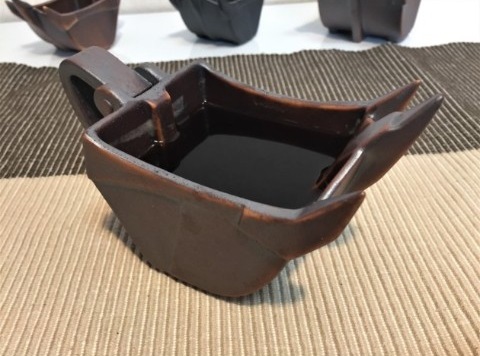 油圧ショベル カップ 黒鉄 鉄さび ショベルカー コーヒー リッパーバケット