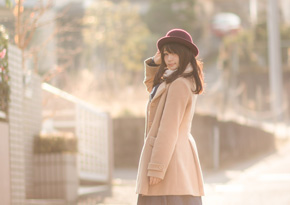 コートのタグは取るのか