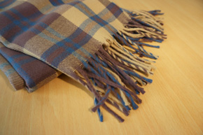 コートのタグは取るのか