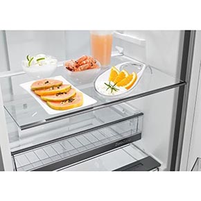 イオン化した空気で均一に循環するという「SynamiCooling」を搭載