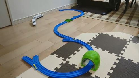 プラレール フローリング