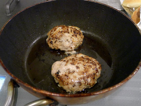 ハンバーグが焼けたところ