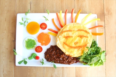 はらぺこあおむしカフェ