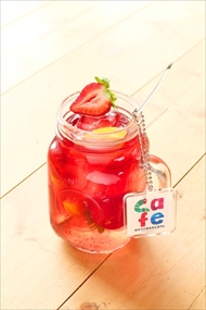 はらぺこあおむしカフェ