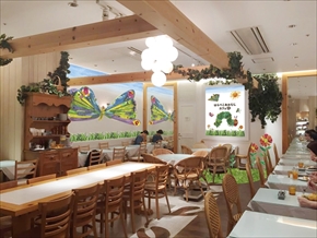 はらぺこあおむしカフェ