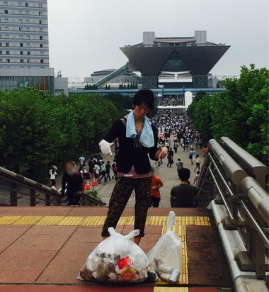 コミケ ごみ拾い 伊藤新