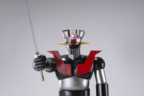 ロボットフィギュア 大きな翼付き 約30cm　グレートマジンガー マジンガーZ』約30センチの大型フィギュアが登場。水木一郎が