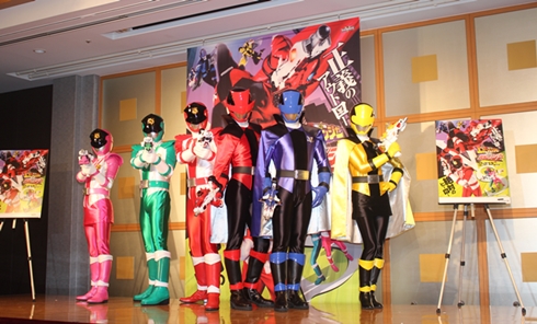 怪盗戦隊ルパンレンジャーVS警察戦隊パトレンジャー 伊藤あさひ 結木滉星 濱正悟 横山涼 工藤遥 奥山かずさ 温水洋一
