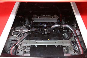 ハイエースへの搭載においては、特に熱処理が苦労したとのこと