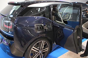 CHAdeMO（チャデモ）規格の急速充電にも対応