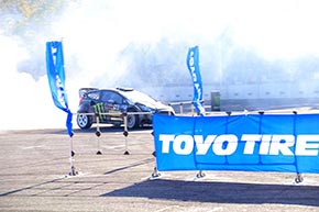 ケン・ブロック ドリフト オートサロン