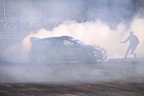 ケン・ブロック ドリフト オートサロン