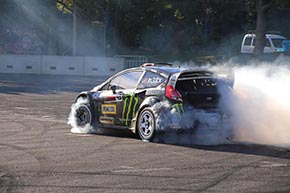 ケン・ブロック ドリフト オートサロン