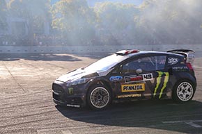 ケン・ブロック ドリフト オートサロン