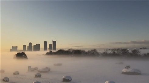 4年ぶり大雪で東京が雪景色　夜の浅草寺や朝霧に包まれた多摩川河川敷など、SNSで話題の美しい風景写真