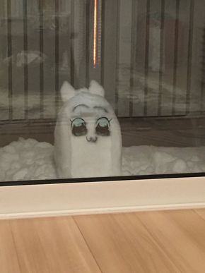 雪まつり　東京　都心　雪だるま　雪像　オブジェ　かまくら　2018