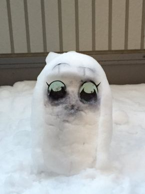 雪まつり　東京　都心　雪だるま　雪像　オブジェ　かまくら　2018