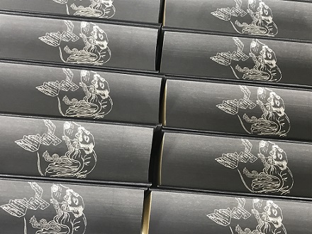 黒い鈍器のような重厚さ 京極夏彦『鉄鼠の檻』の厄除け札入りの