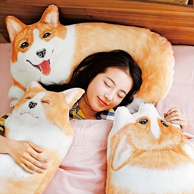 コーギーのおなかぽよぽよ枕カバー