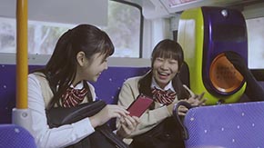 バスあるある「はしゃぐ高校生」