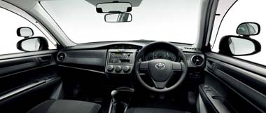 トヨタ教習車の内装