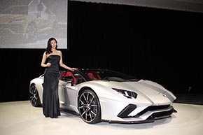 アヴェンタドール・ロードスター