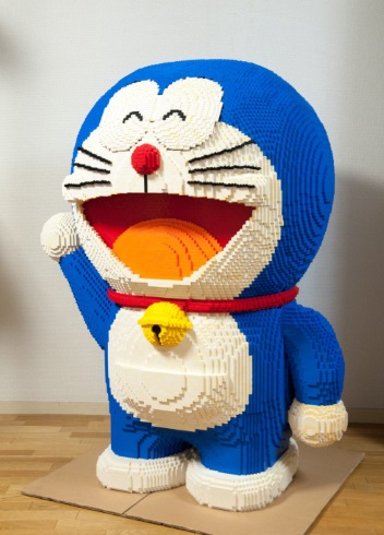 ドラえもん 等身大 レゴ