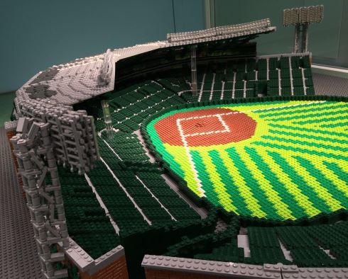 ドラえもん 等身大 レゴ