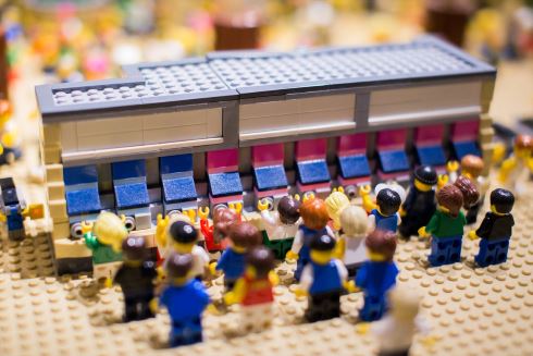 ドラえもん 等身大 レゴ