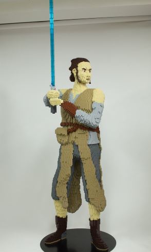 ドラえもん 等身大 レゴ