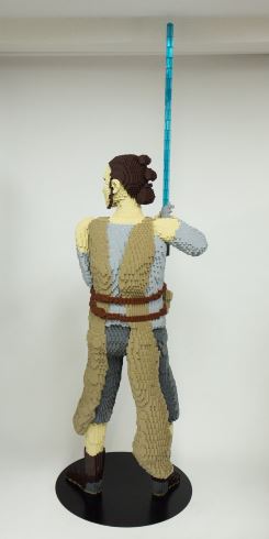 ドラえもん 等身大 レゴ