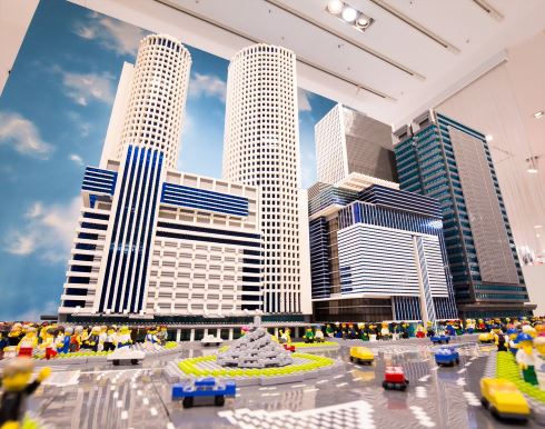 ドラえもん 等身大 レゴ