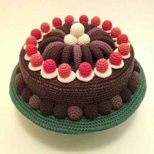 チョコケーキのあみぐるみ