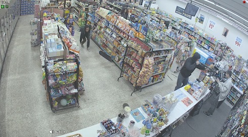 万引き　強盗　海外