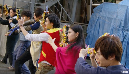 変身時のダンスシーンも健在