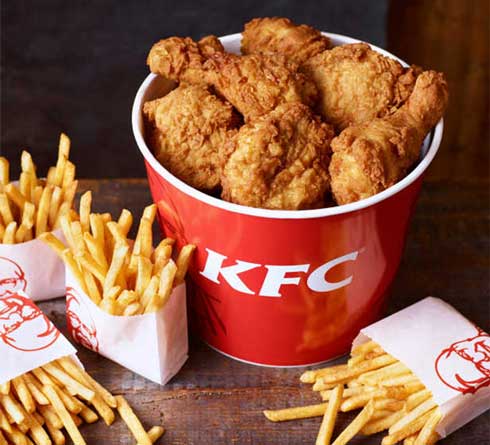 フライドチキンが足りません！　英KFCでチキン配給が追いつかずほとんどの店舗が開店できない事態に
