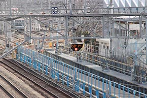 車検区の一角にある洗浄線