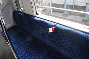 シートに刺さっていたこの紙は