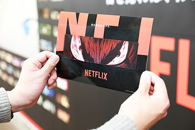 Netflixアニ“目”ジャック 新宿駅 Netflix アニメ